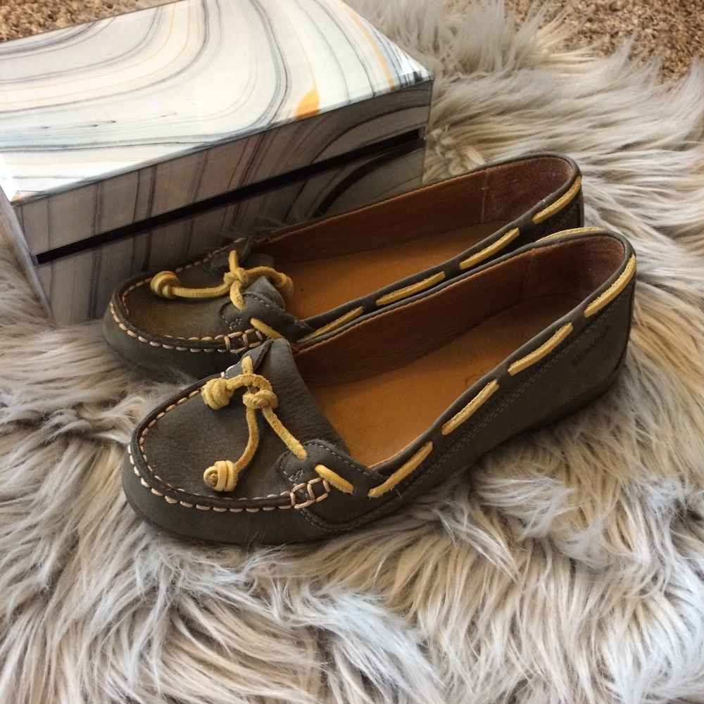 Sebago Size 5M Fellucca Lace Grey Slip-On Loafer